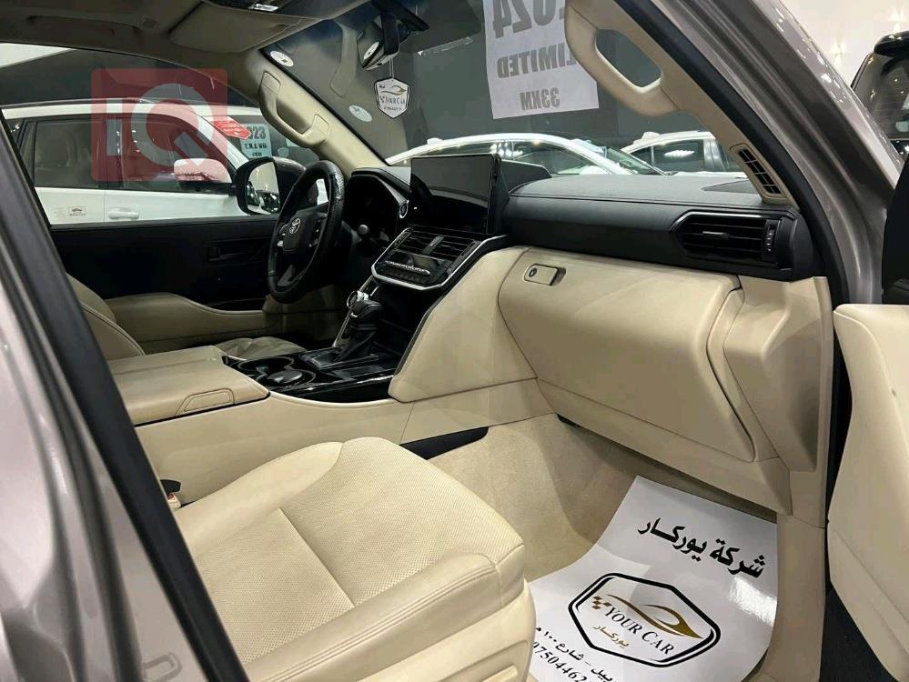 تويوتا لاندكروزر